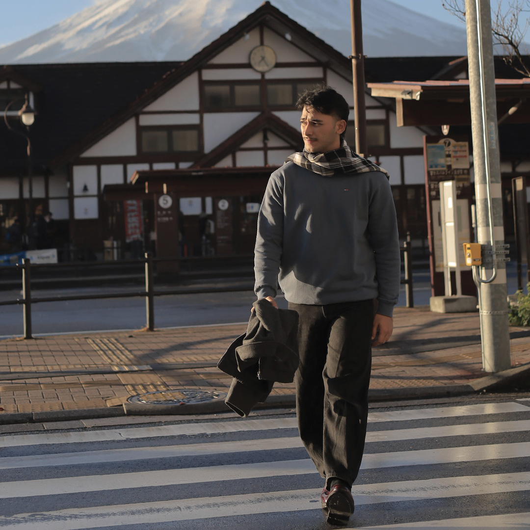 Sweater Pria Crewneck Bordir Logo Origin - Steel Blue - Image 4
